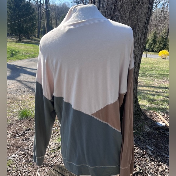 DOE & RAE LONG SLEEVE COLOR BLOCK PULLOVER WOMENS LARGE - Picture 3 of 8
